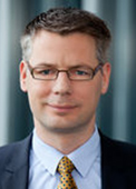 Die Ernennung von Dr. Heinz-Peter Roß (Foto oben links:Talanx) zum ...