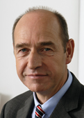Hubertus Primus (Foto), Vorstand der Stiftung: „Wir begrüßen es, ...