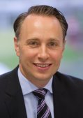 Dr. Thomas Buberl 