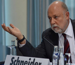 Michael Schneider 